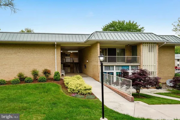 $2,100 | 3433 South Leisure World Boulevard, Unit 862C, Silver Spring, MD 20906