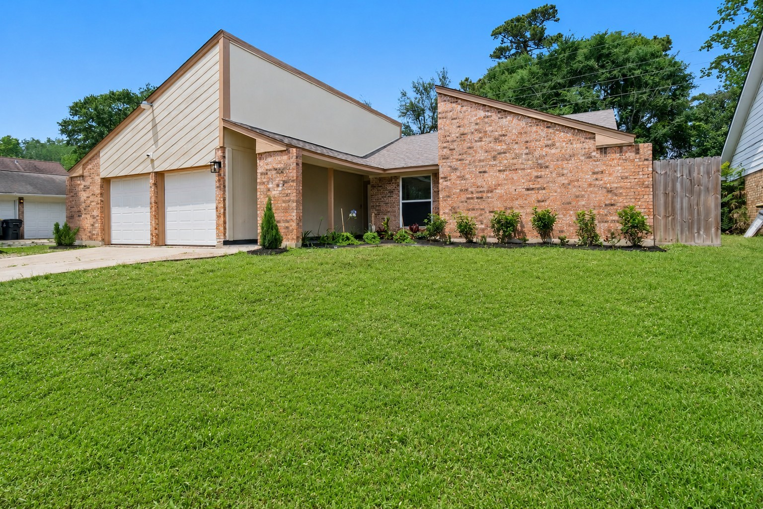 5323 Mossgrey Lane Spring, TX 77373 - Photo 1 of 31