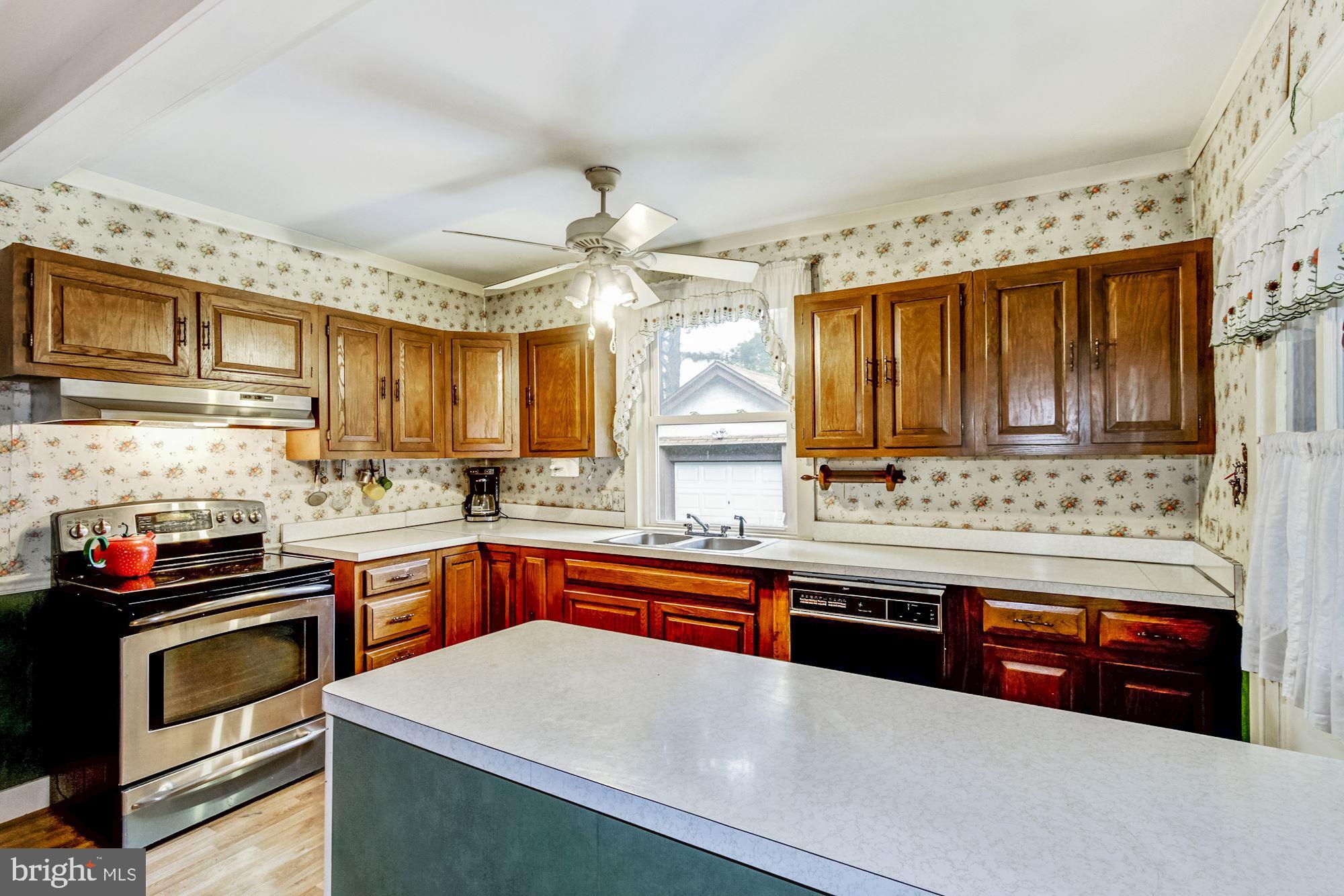 1105 East Darby Road Havertown, PA 19083 - Photo 17 of 39
