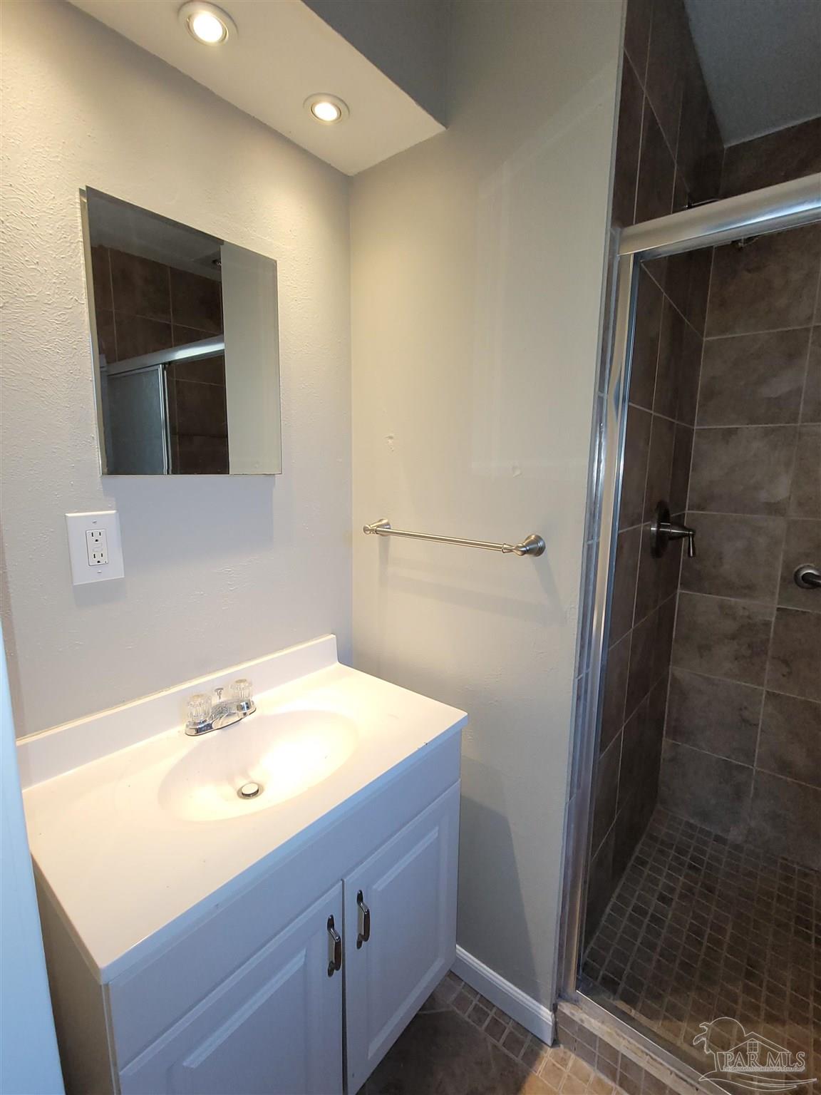 33 Nottingham Way Pensacola, FL 32506 - Photo 11 of 19