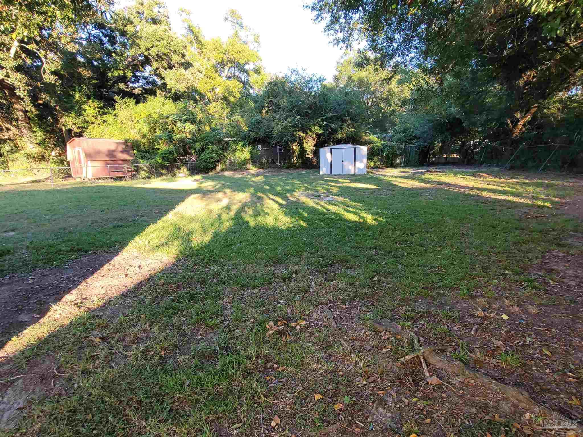 33 Nottingham Way Pensacola, FL 32506 - Photo 5 of 19