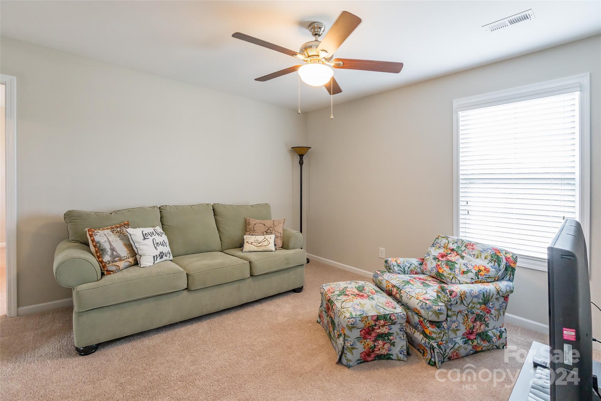 7701 Hamilton Bridge Road Charlotte, NC 28278 - Photo 16 of 32 Gallery Image 16