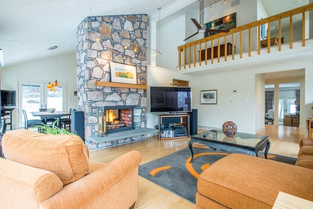 24 Parker Road Framingham, MA 01702 - Photo 8 of 28