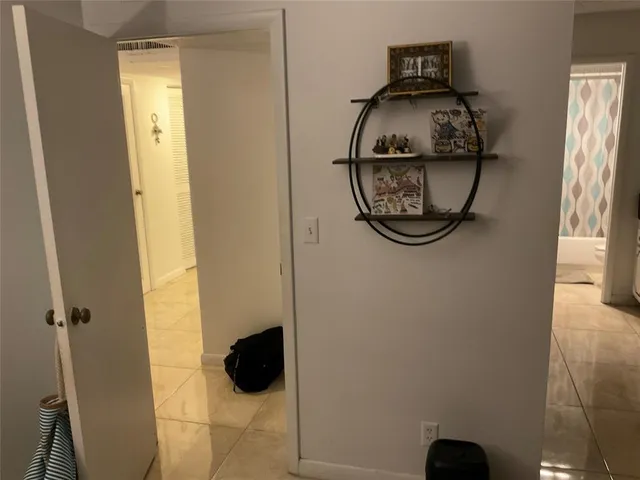 a view of entryway and workspace