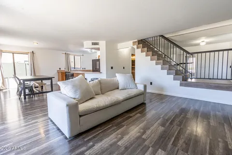 $425,000 | 6736 North 76th Drive, Glendale, AZ 85303