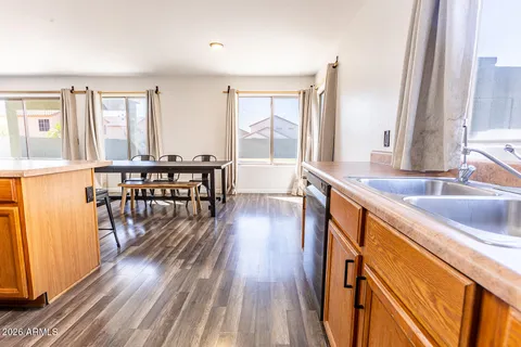 $425,000 | 6736 North 76th Drive, Glendale, AZ 85303