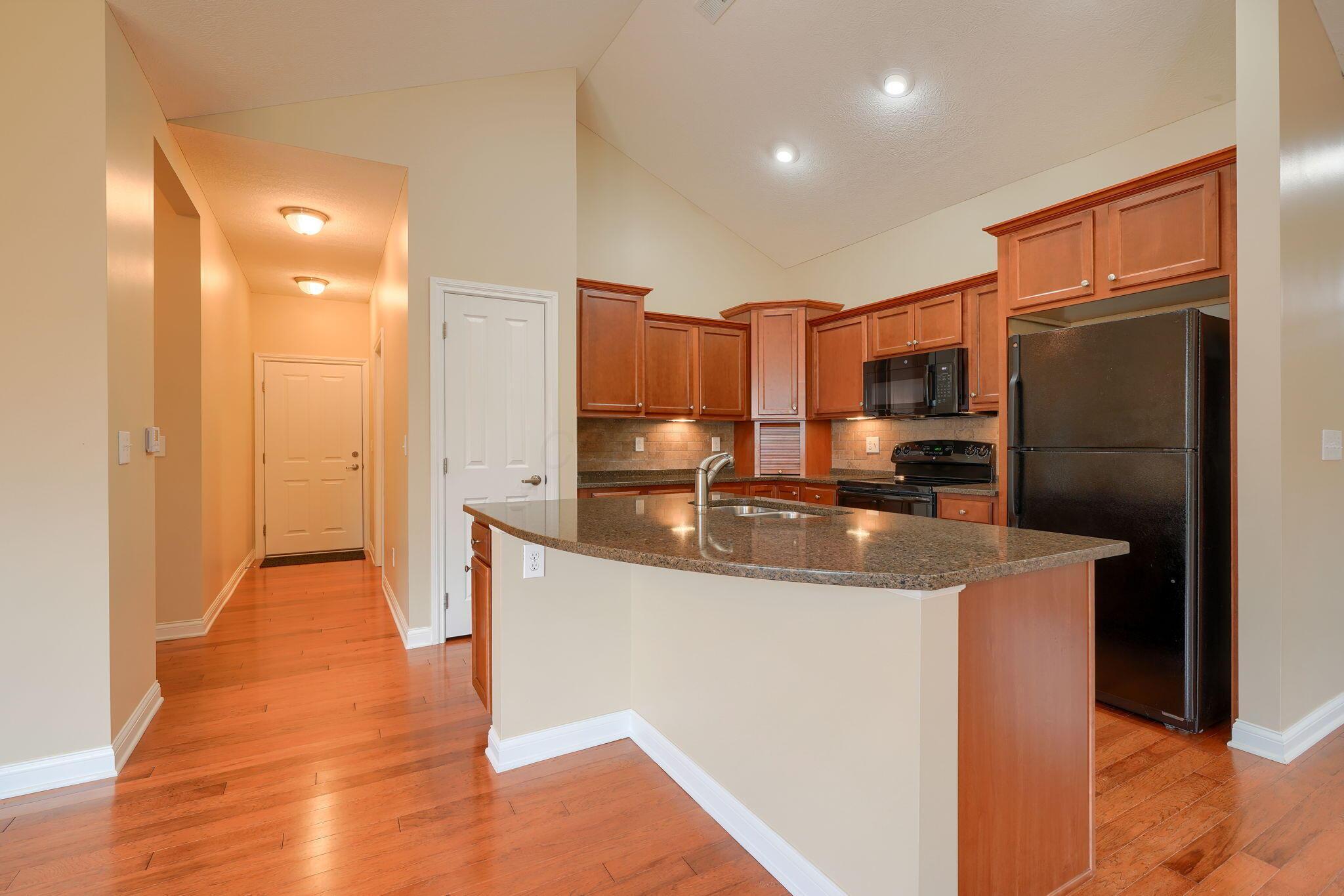 6911 Rothwell Street, Unit 5 New Albany, OH 43054 - Photo 12 of 44 Hardwood flooring