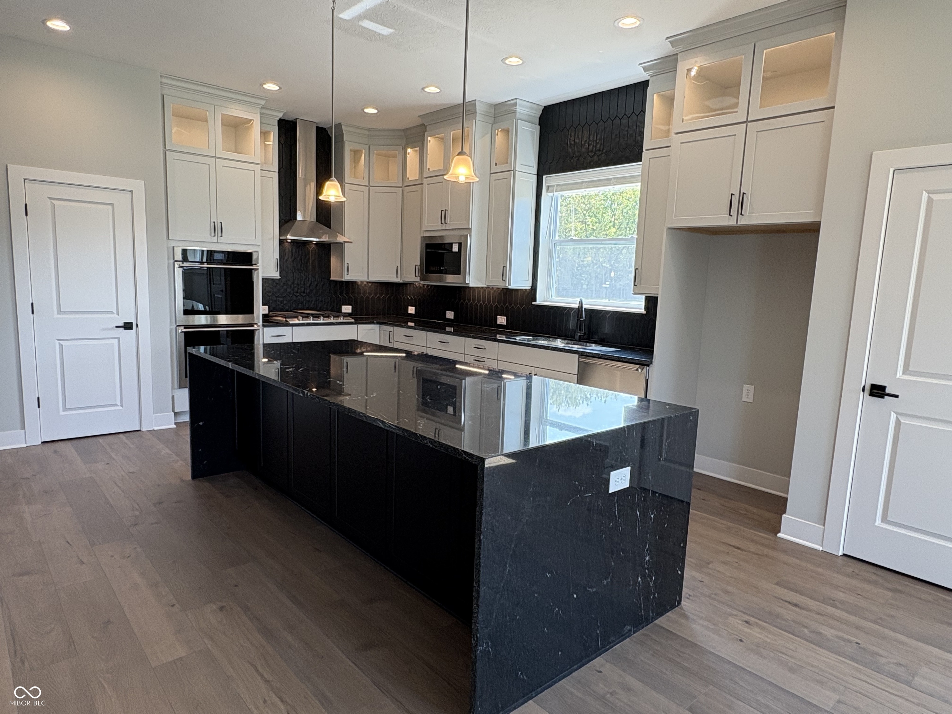 11336 Selsey Road Fishers, IN 46040 - Photo 5 of 30 Gallery Image 5