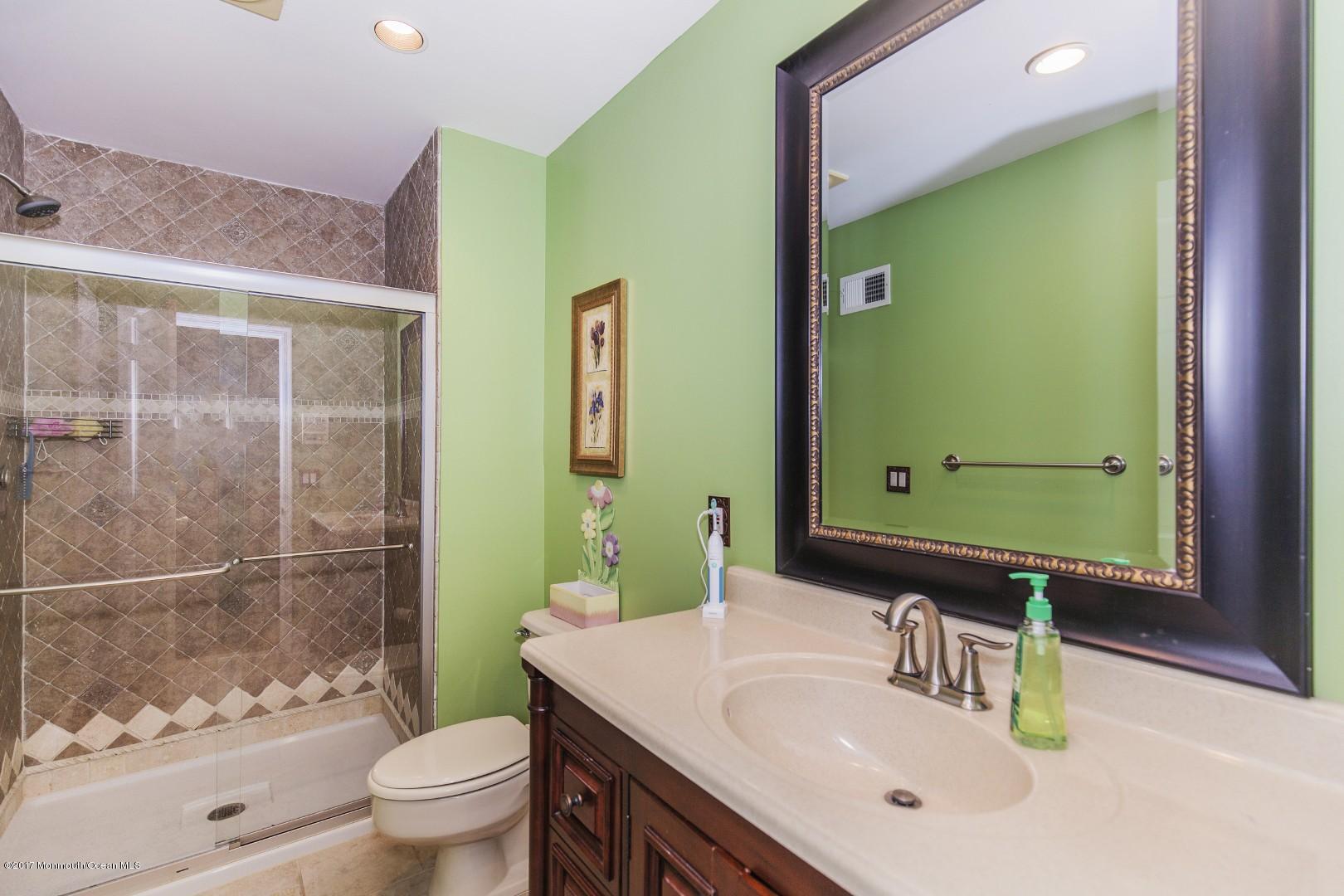 82 Cypress Neck Road Lincroft, NJ 07738 - Photo 14 of 25 Becker_6668_P14_44119