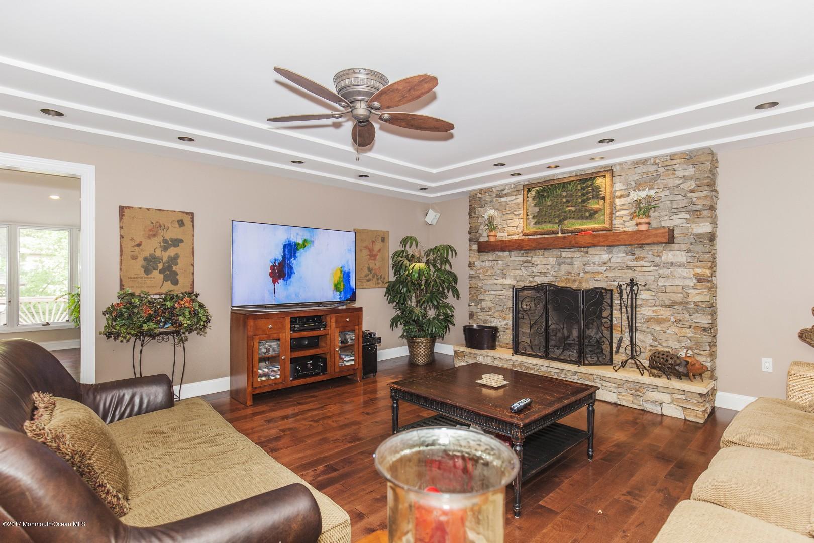 82 Cypress Neck Road Lincroft, NJ 07738 - Photo 4 of 25 Becker_6668_P04_44110