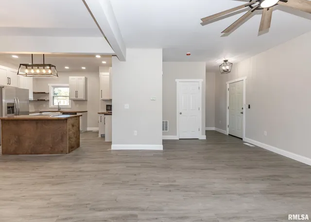 $265,000 | 924 North 3rd Street, Clinton, IA 52732