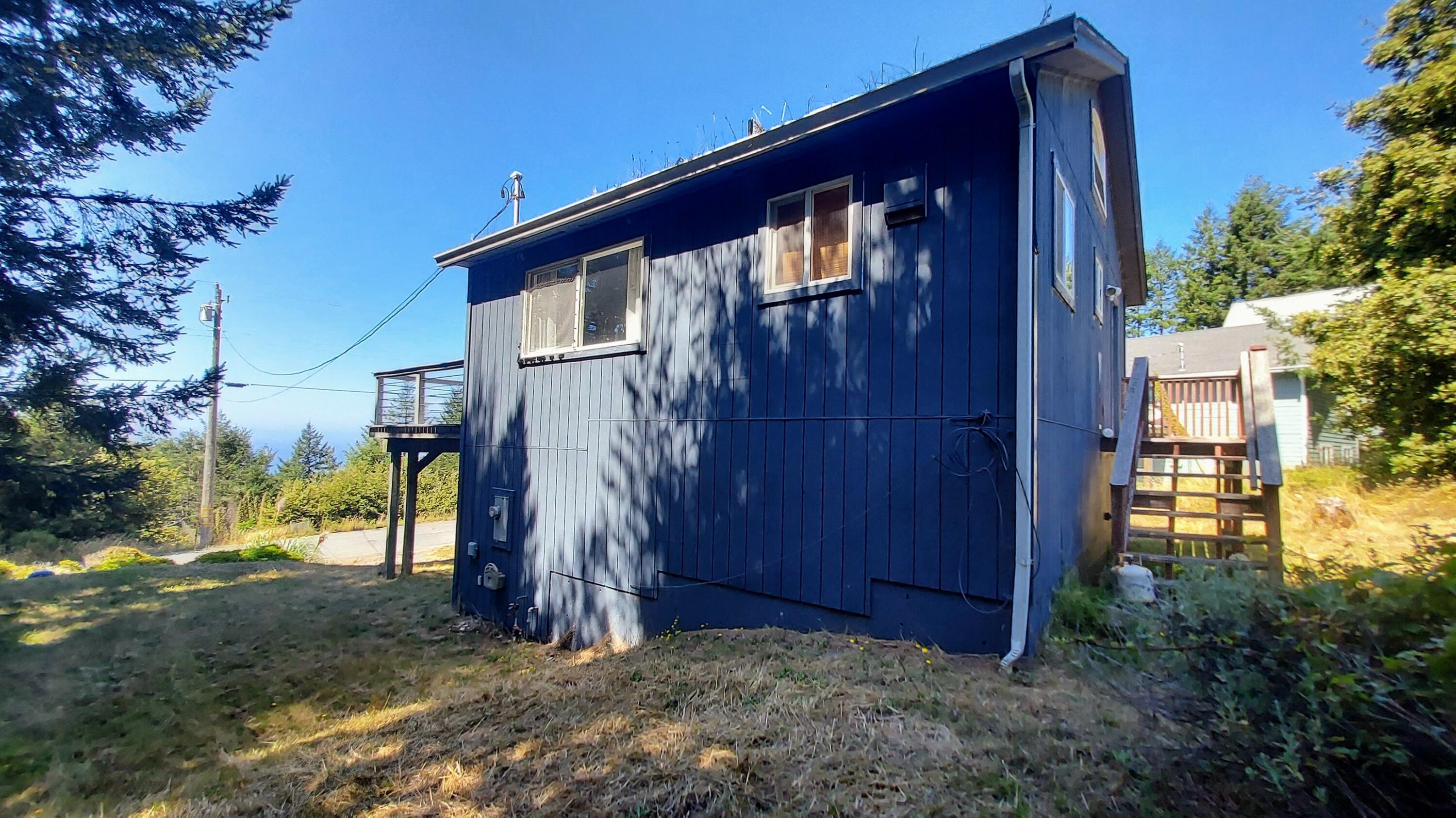 400 Seafoam Road Whitethorn, CA 95589 - Photo 44 of 57