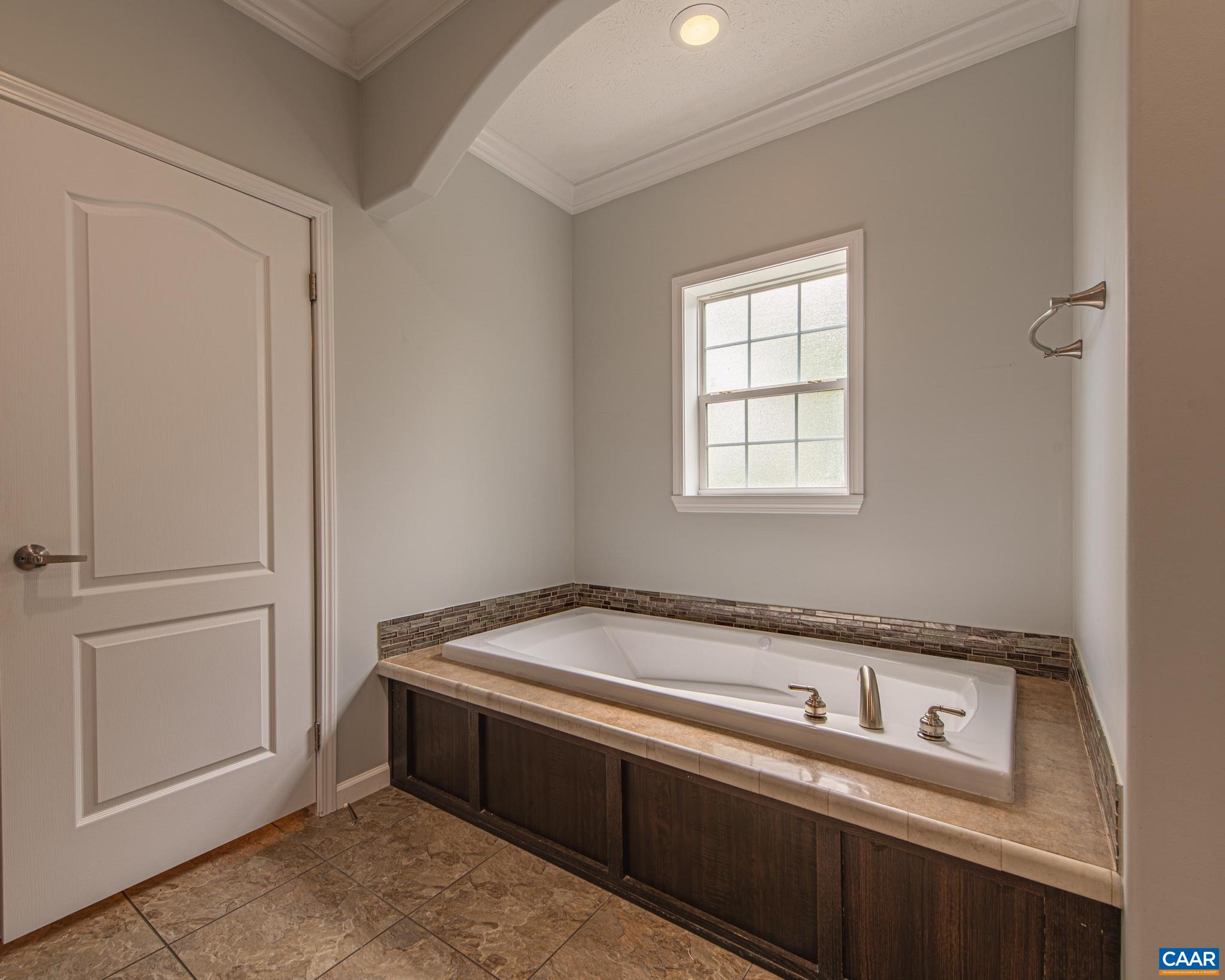 2016 Deep Creek Road Palmyra, VA 22963 - Photo 17 of 44 Tiled Whirlpool Tub -