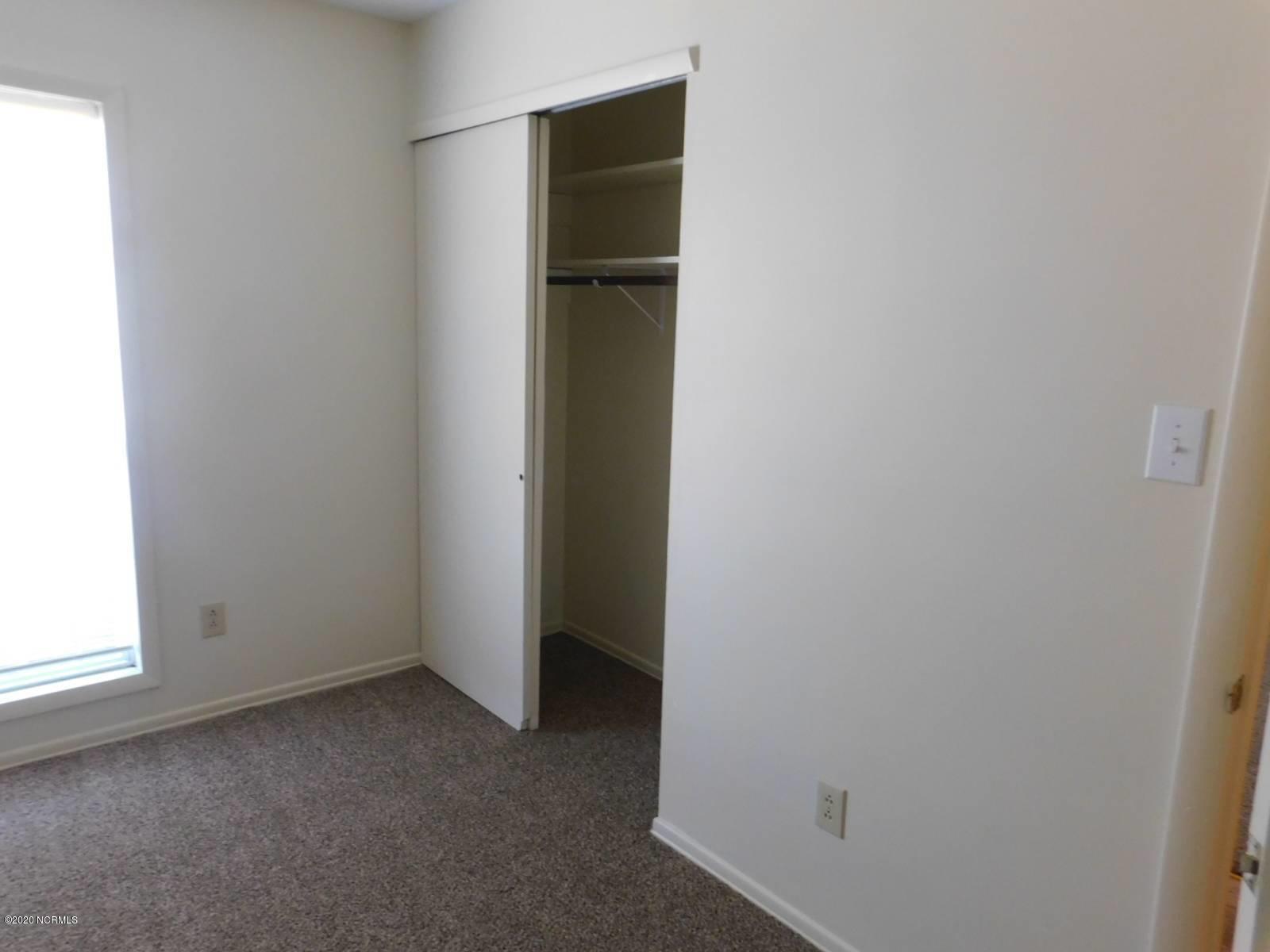 127 Shipman Road Havelock, NC 28532 - Photo 16 of 30 Bedroom 2 closet