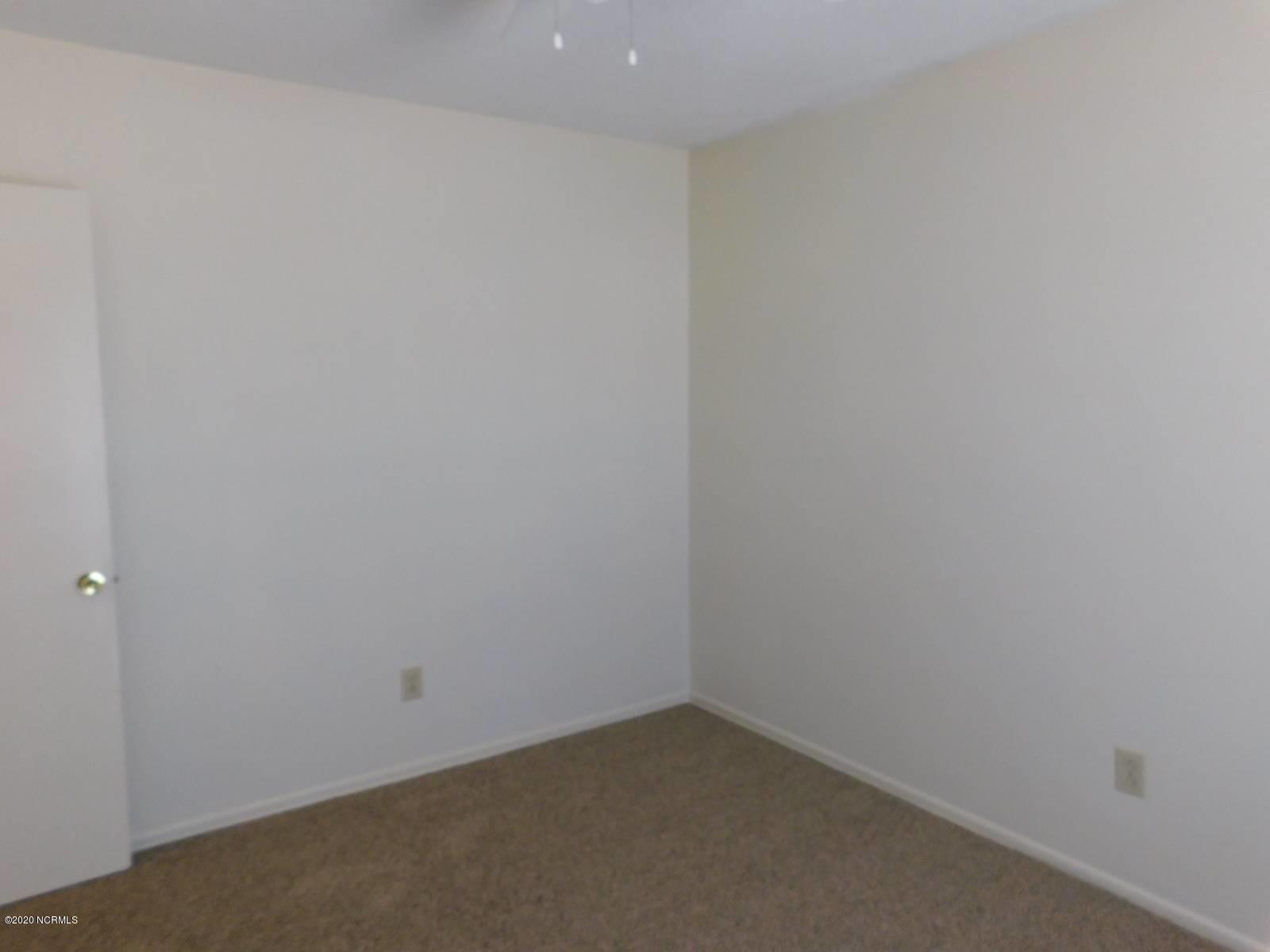 127 Shipman Road Havelock, NC 28532 - Photo 17 of 30 Bedroom 2 corner