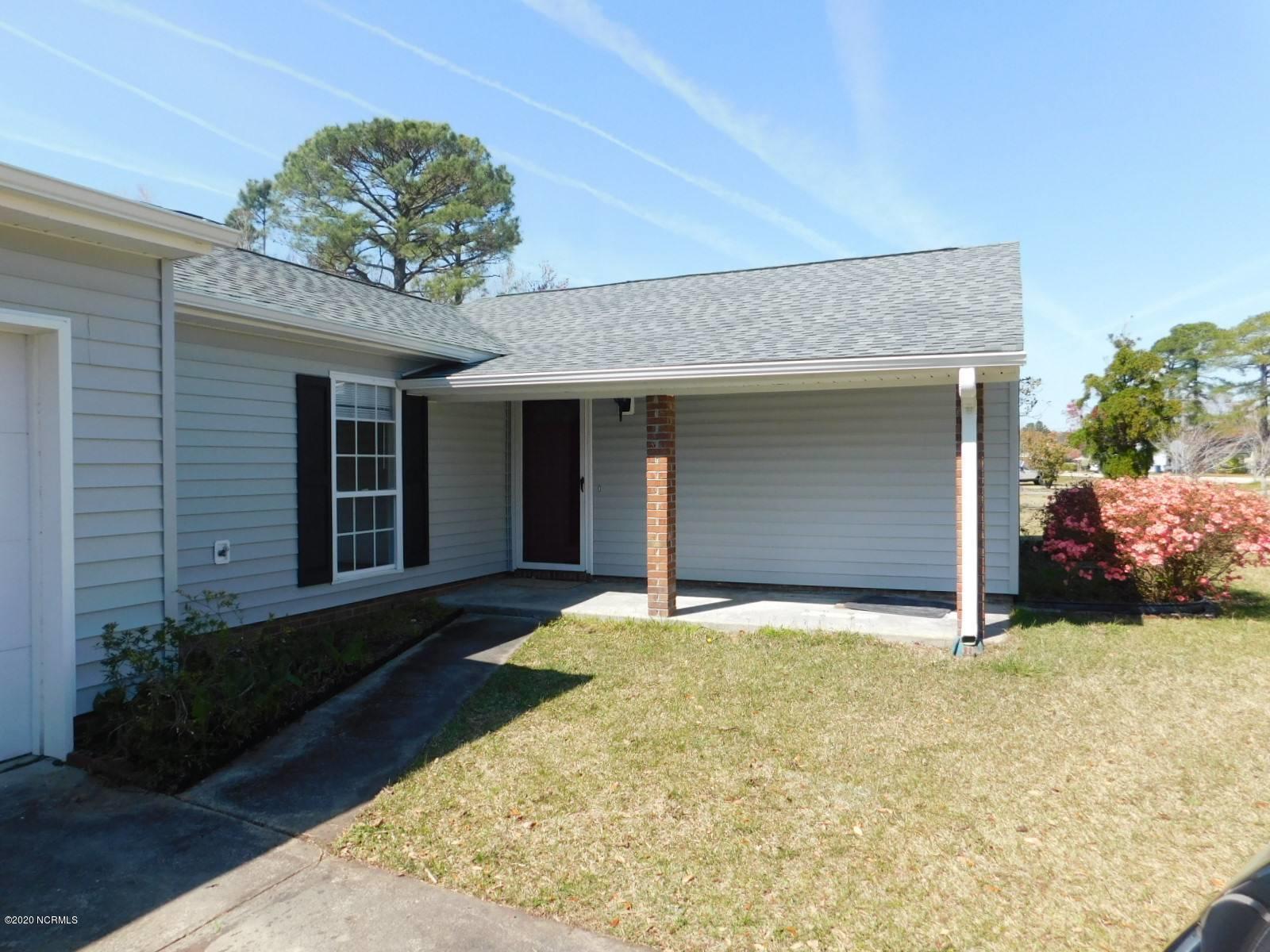 127 Shipman Road Havelock, NC 28532 - Photo 19 of 30 Covered Porch