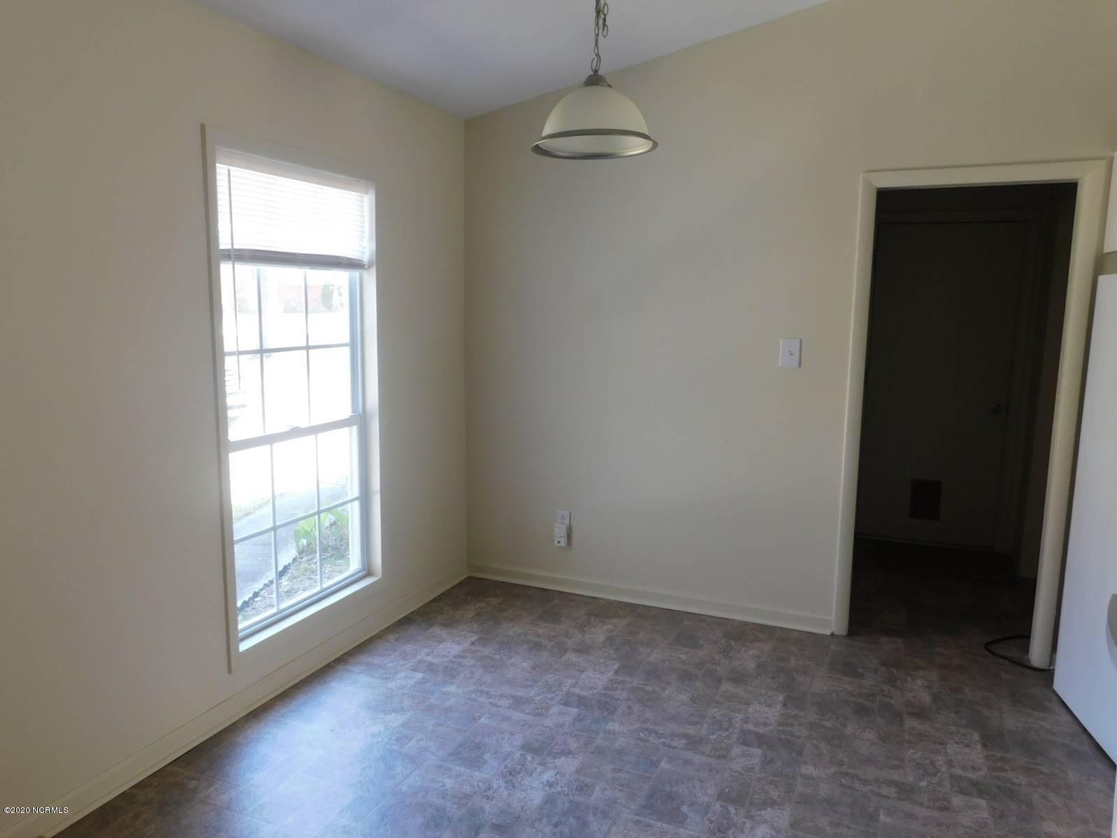 127 Shipman Road Havelock, NC 28532 - Photo 20 of 30 Dinnette