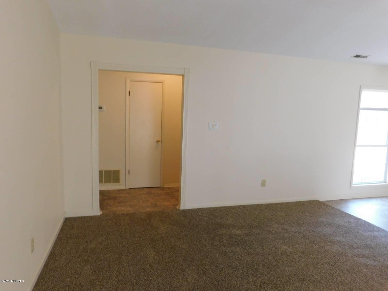 127 Shipman Road Havelock, NC 28532 - Photo 25 of 30 Living Room to hall