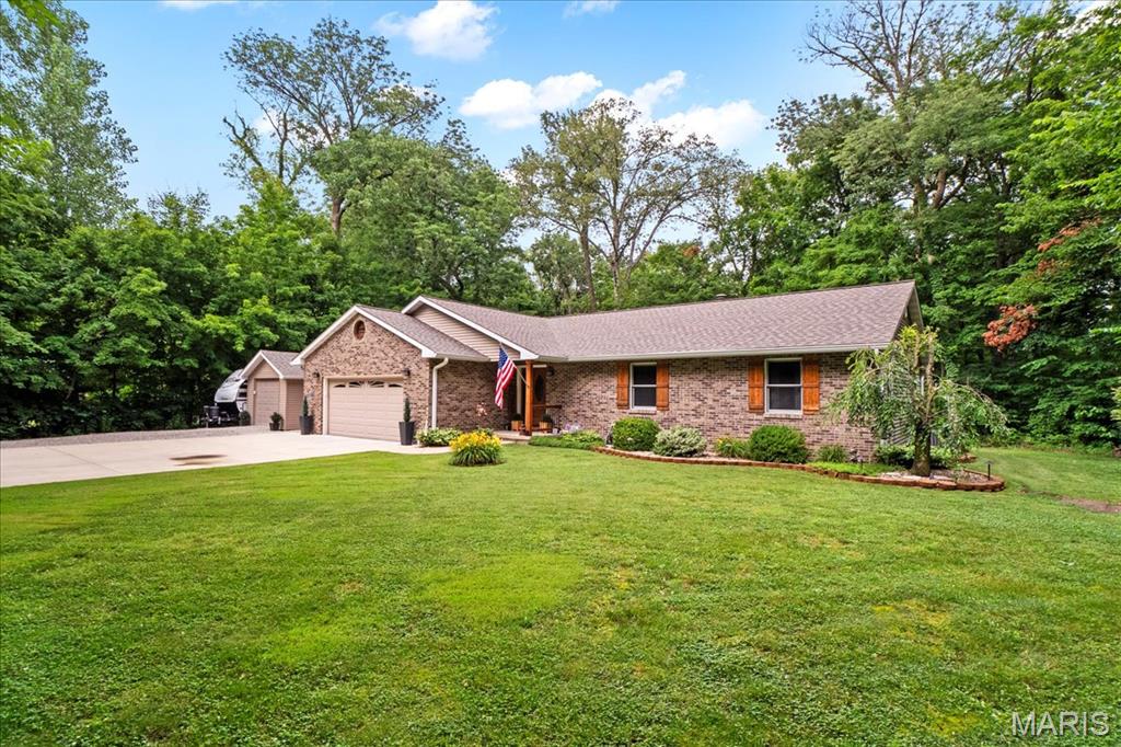 13345 Iberg Road Highland, IL 62249 - Photo 1 of 50 Gallery Image 1