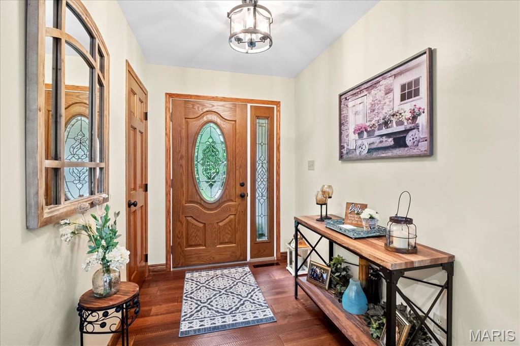13345 Iberg Road Highland, IL 62249 - Photo 4 of 50 Gallery Image 4