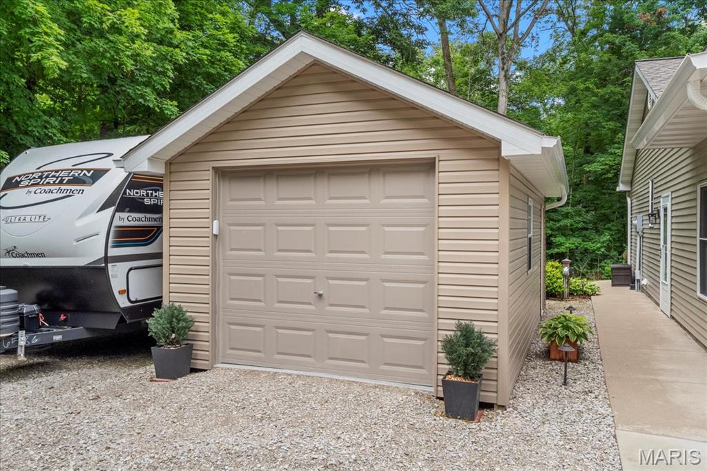 13345 Iberg Road Highland, IL 62249 - Photo 45 of 50 Gallery Image 45