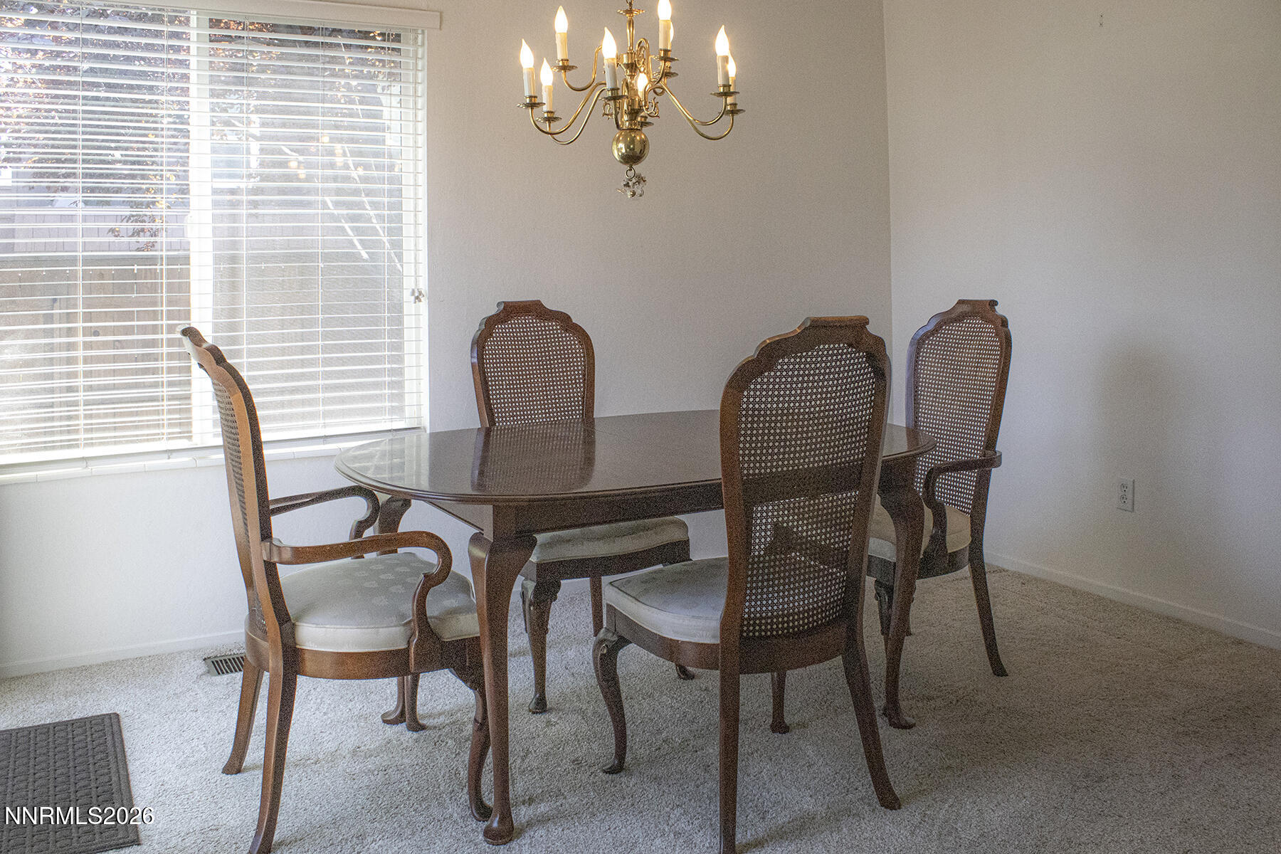 304 Lorraine Court Reno, NV 89509 - Photo 11 of 47 dining1