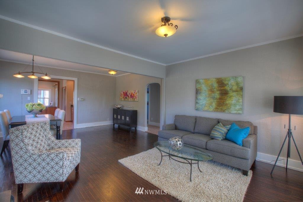 7302 36th Avenue Southwest Seattle, WA 98126 - Photo 4 of 16