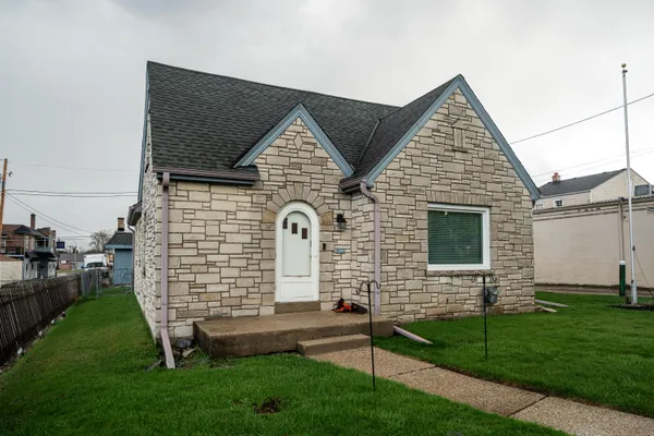 $349,900 | 3122 South 46th Street, Milwaukee, WI 53219