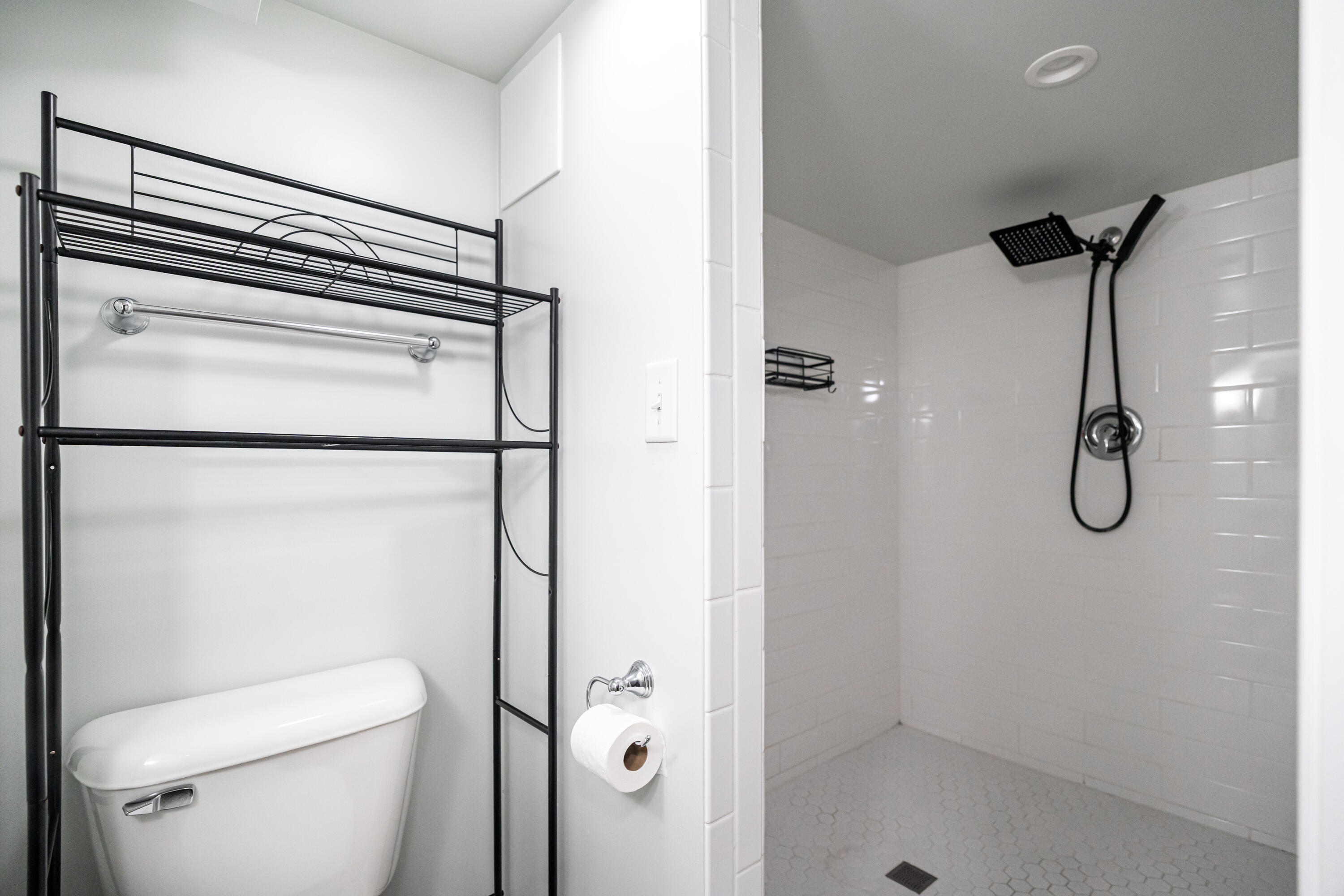 3122 South 46th Street Milwaukee, WI 53219 - Photo 17 of 22 Basement Full Bath