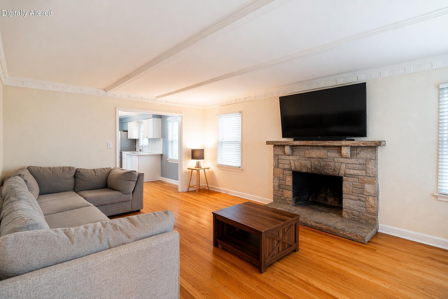 3122 South 46th Street Milwaukee, WI 53219 - Photo 3 of 22 Living Room
