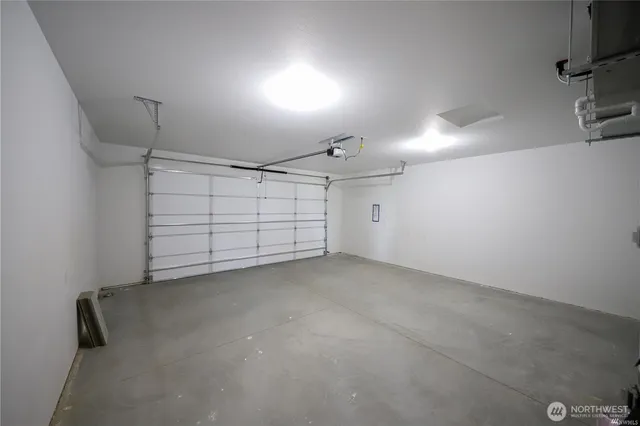 a view of a garage room