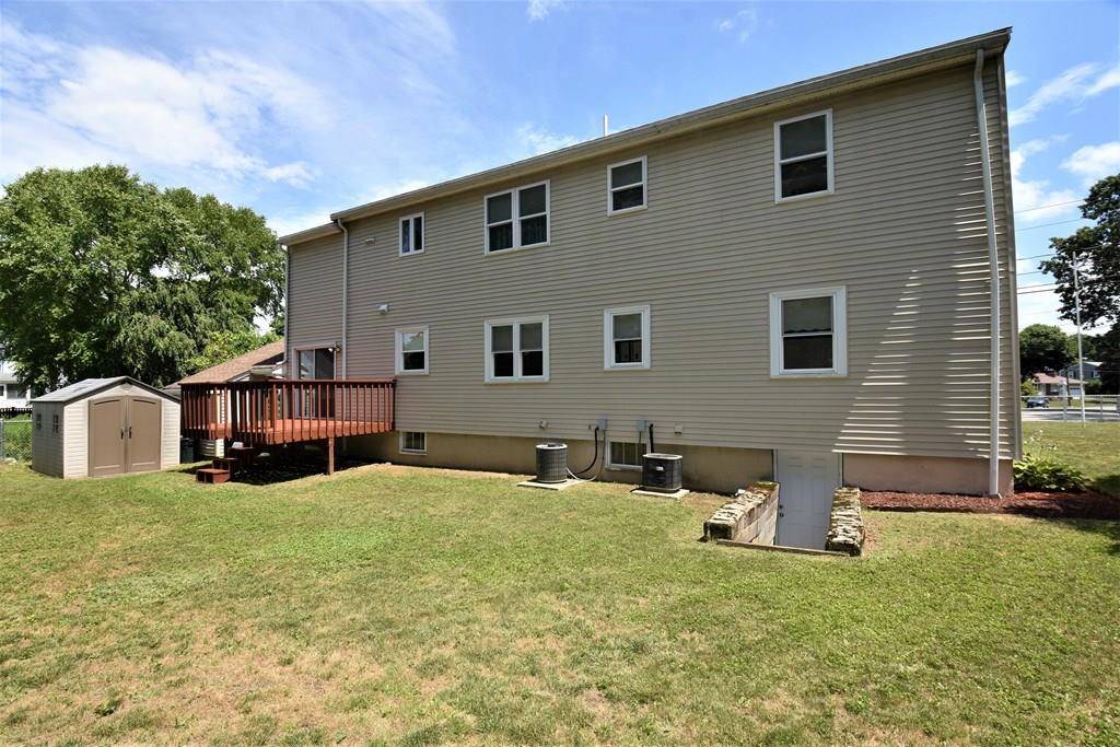 90 Albemarle Road Waltham, MA 02452 - Photo 5 of 25 Gallery Image 5