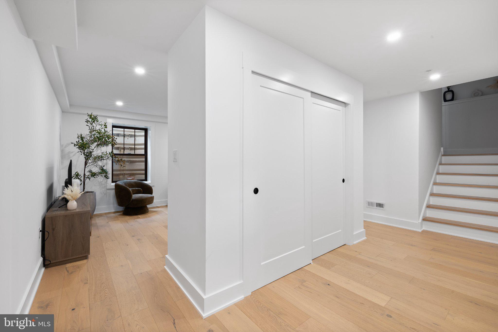 985 Henry Avenue Wayne, PA 19087 - Photo 6 of 28 Modern entryway with sleek design.