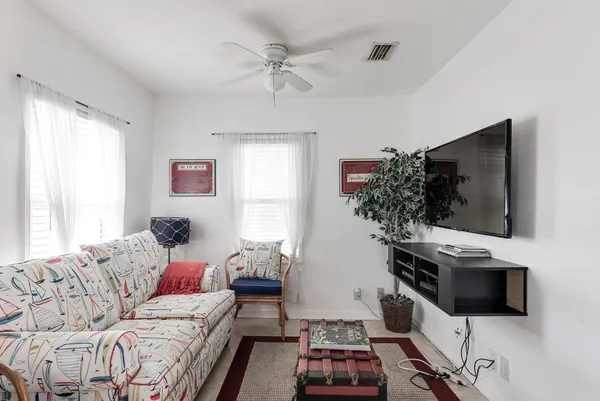 $2,850 | 1907 Parker Avenue, West Palm Beach, FL 33401