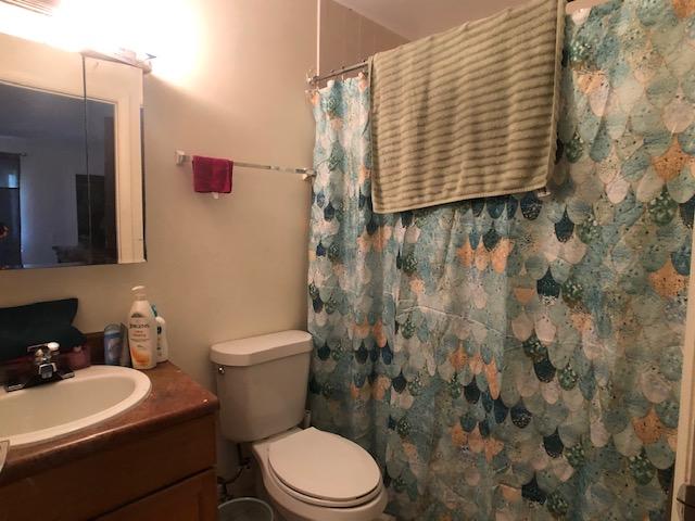 420 Meadows Circle Boynton Beach, FL 33436 - Photo 9 of 12 9-2nd bathroom