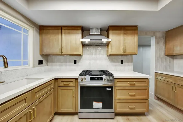 $998,900 | 10784 Flambeau Place, La Mesa, CA 91941