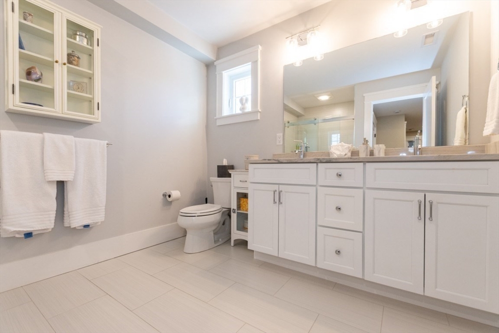 401 Albemarle Road, Unit 2 Newton, MA 02460 - Photo 22 of 40