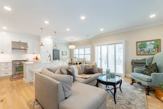 $1,595,000 | 401 Albemarle Road, Unit 2, Newton, MA 02460