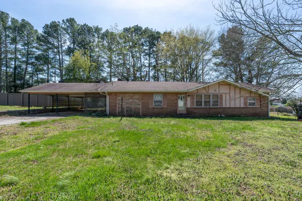 $210,000 | 118 Park Street, Loretto, TN 38469