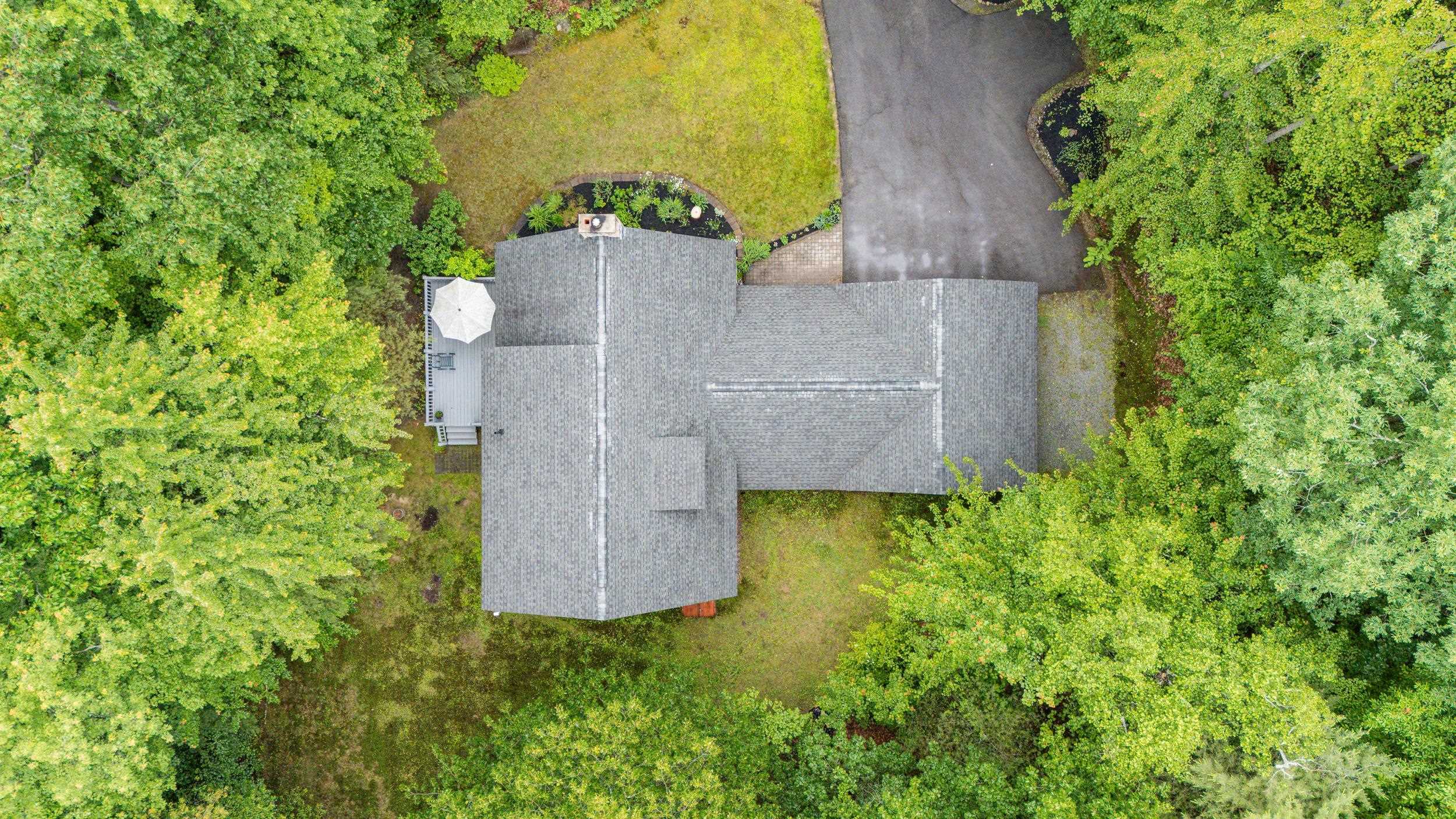 21 Lewis Lane Concord, NH 03301 - Photo 2 of 38