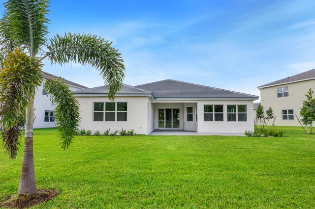 $5,500 | 15144 Wildwood Circle, Westlake, FL 33470