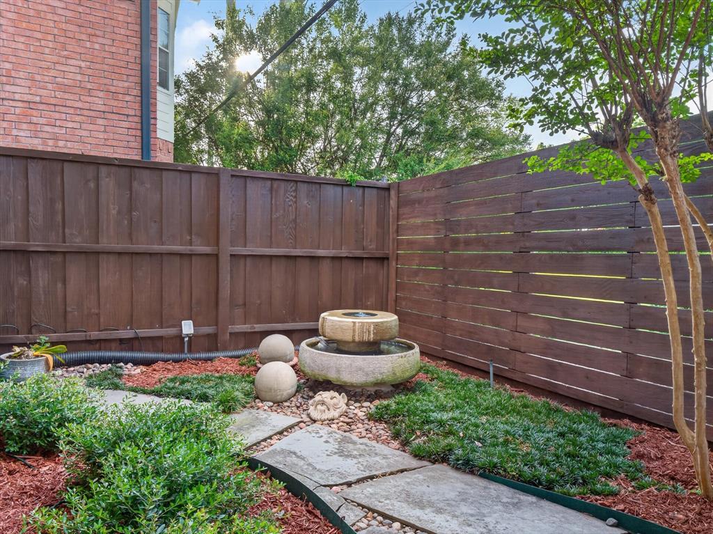 4003 Rive Lane Addison, TX 75001 - Photo 30 of 40