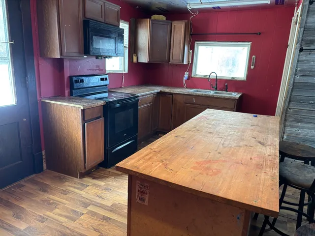 $105,000 | 101 South Pine Street, Buckley, IL 60918