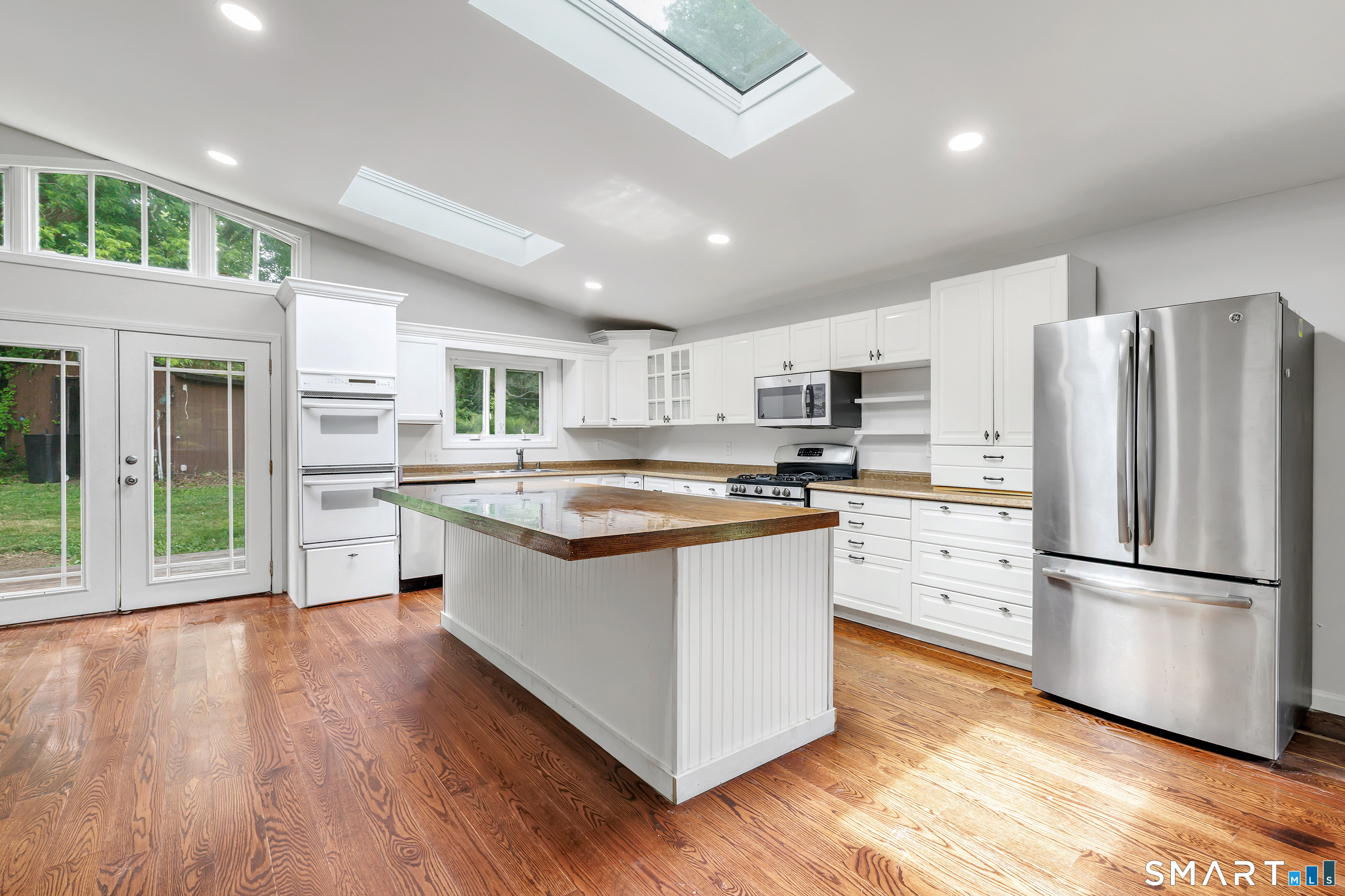17 Woodlawn Road Monroe, CT 06468 - Photo 16 of 37 Huge center island creates the perfect gathering spot for hosting family and friends