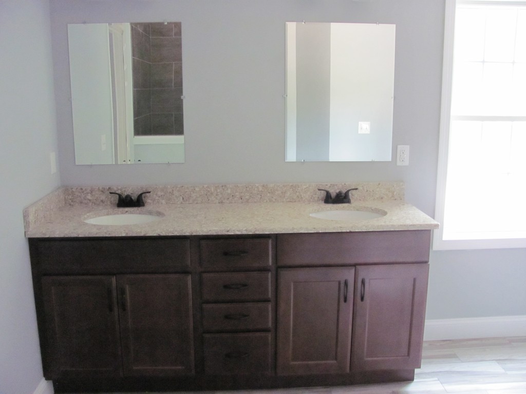 10 Harbor Trace Road Townsend, MA 01469 - Photo 13 of 15