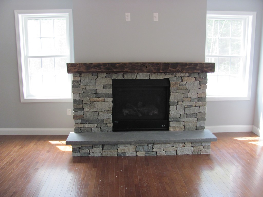 10 Harbor Trace Road Townsend, MA 01469 - Photo 3 of 15
