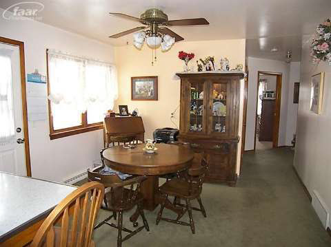 5489 Johnson Road Flushing, MI 48433 - Photo 4 of 11 20355136-3.JPG