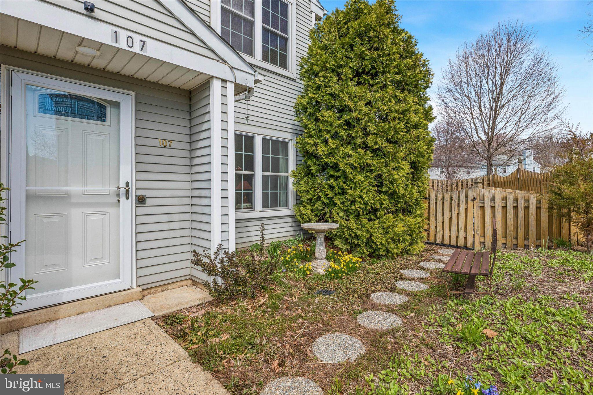 107 Carousel Circle Doylestown, PA 18901 - Photo 2 of 31