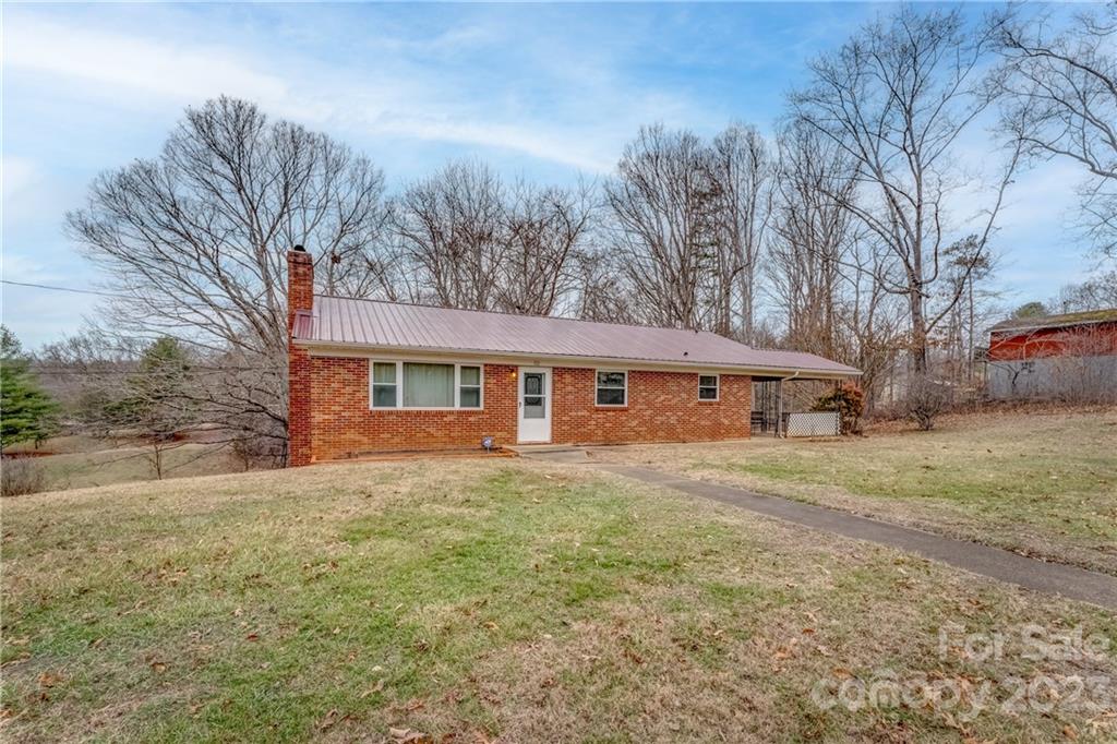 132 Martin Branch Road Leicester, NC 28748 - Photo 3 of 13 Gallery Image 3