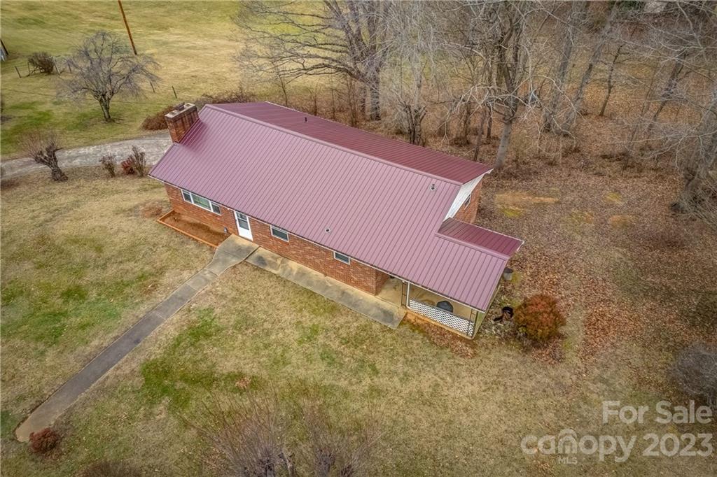 132 Martin Branch Road Leicester, NC 28748 - Photo 9 of 13 Gallery Image 9